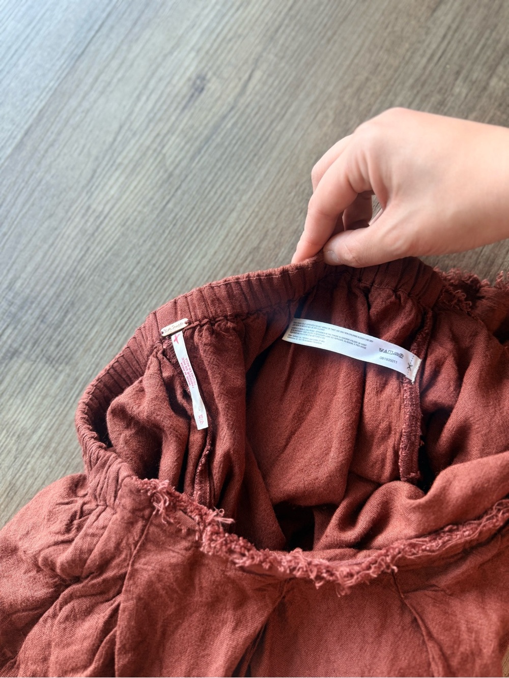 Free People Rust Ruffled Linen-Blend Shorts - Picture 3 of 6